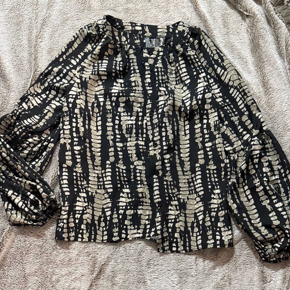 Chic Black and Cream Women's Top